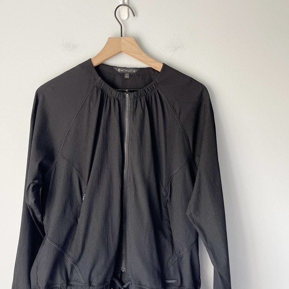 Athleta Women's Avenue Light Weight Black Full Zip Jacket Size Small S - Picture 2 of 4